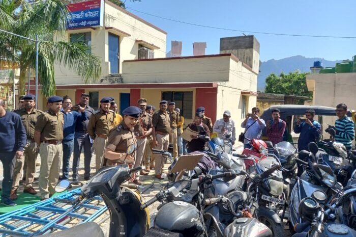  वरिष्ठ पुलिस अधीक्षक श्वेता चौबे ने किया कोतवाली का वार्षिक निरीक्षण