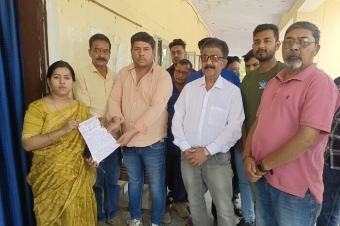 कोटद्वार के सरकारी अस्पताल का बुरा हाल, बिना डॉक्टरों के रेफर सेंटर बन गया अस्पताल, कांग्रेस ने राज्यपाल को भेजा ज्ञापन