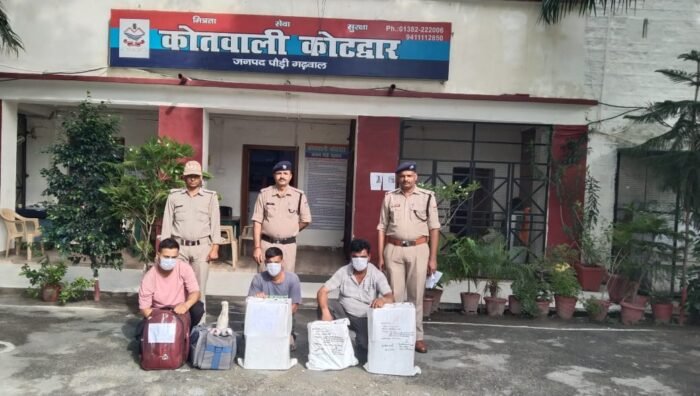 चुनाव से पहले अवैध नशे पर पुलिस का बड़ा एक्शन 9 पेटी शराब के साथ 3 शराब तस्कर दबोचे