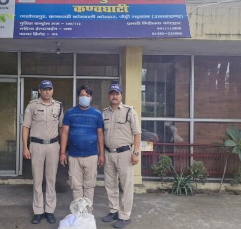  अवैध शराब बेचने वालो के खिलाफ पुलिस को दे सूचना होंगी कार्यवाही, 52 पव्वे अवैध अंग्रेजी शराब के साथ 1  गिरफ्तार