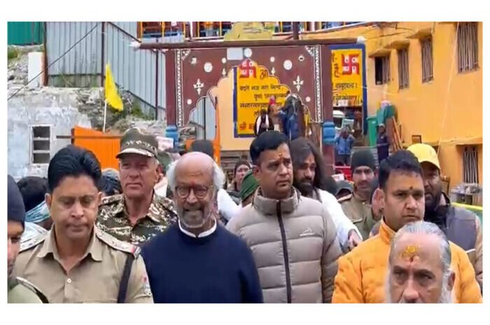  सुपर स्टार रजनीकांत पहुंचे  बदरीनाथ धाम पहुंचे, मंदिर में की पूजा