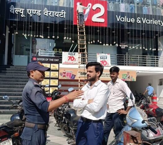यातायात प्लान के लिए पुलिस ने की गोष्ठी,Blinkit से लेकर Zomato सभी डिलीवरी कर्मियों को सत्यापन करवाने और यातायात नियमों के पालन करने के दिये निर्देश