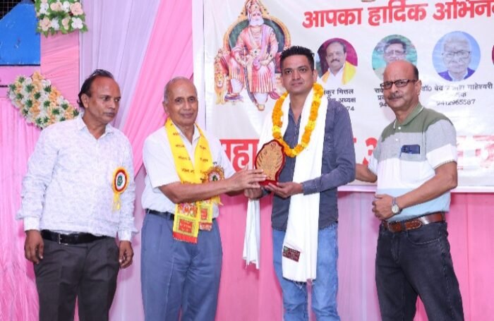 कोटद्वार के युवा पत्रकार नितिन अग्रवाल को श्री अग्रसेन सम्मान समारोह में किया गया सम्मानित